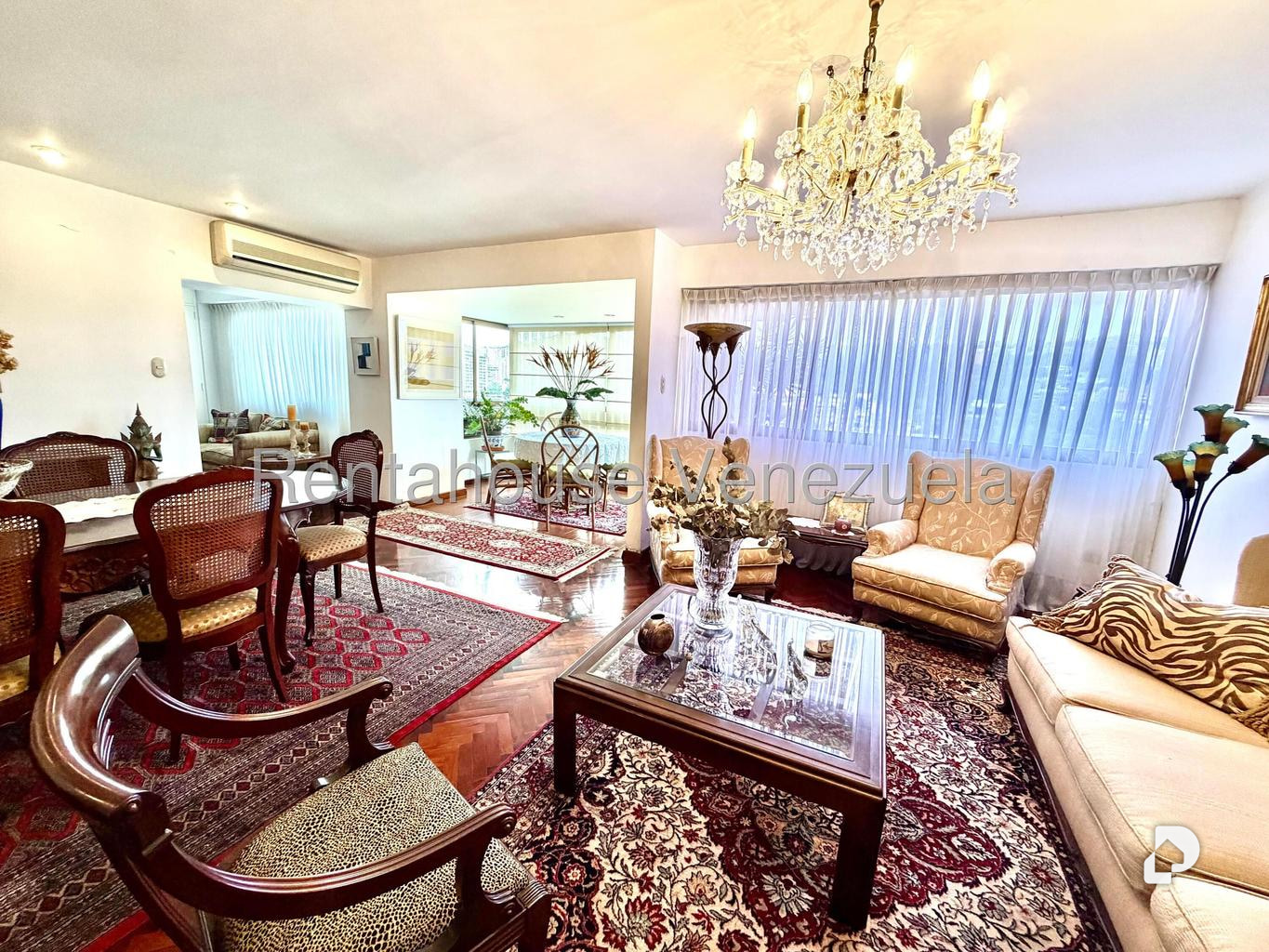 Apartamento en Las Mesetas de Santa Rosa de Lima, Caracas – 3