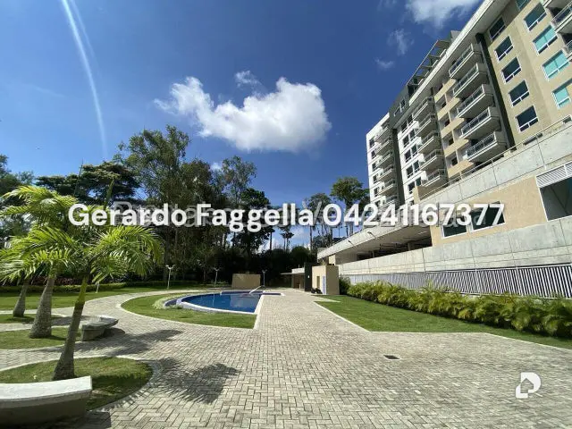 Apartamento en Lomas de La Laguntia, Caracas – 4
