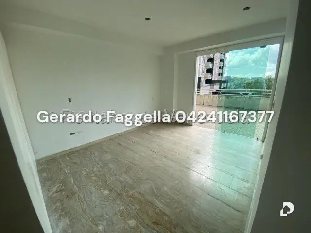 Apartamento en Lomas de La Laguntia, Caracas – 6