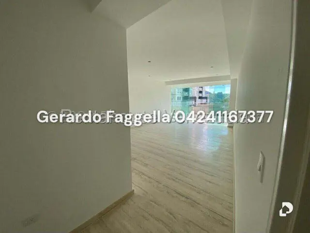 Apartamento en Lomas de La Laguntia, Caracas – 14