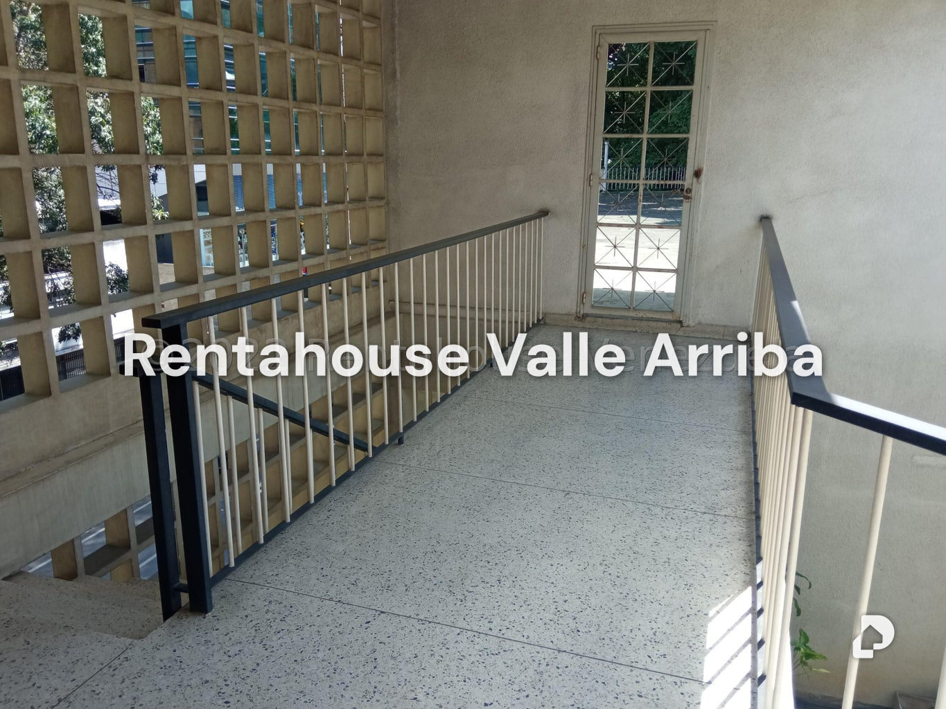 Apartamento en Las Mercedes, Caracas – 24