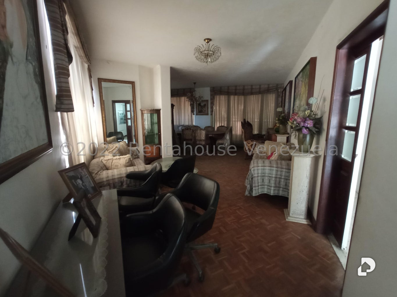 Apartamento en Las Mercedes, Caracas – 30
