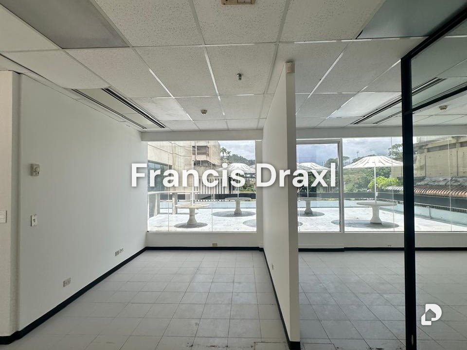 Oficina en Prados del Este, Caracas – 8