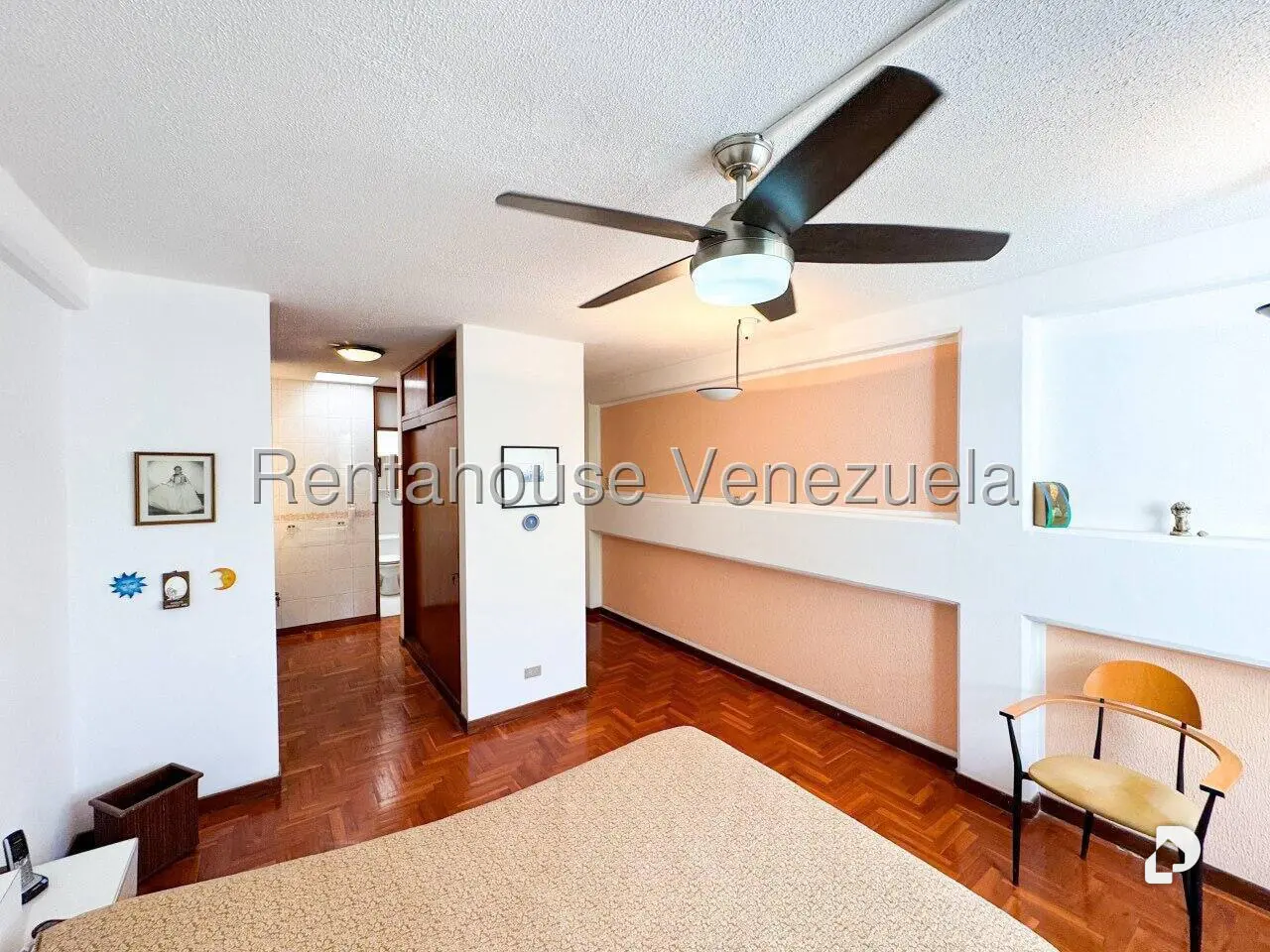 Casa en San Bernardino, Caracas – 64