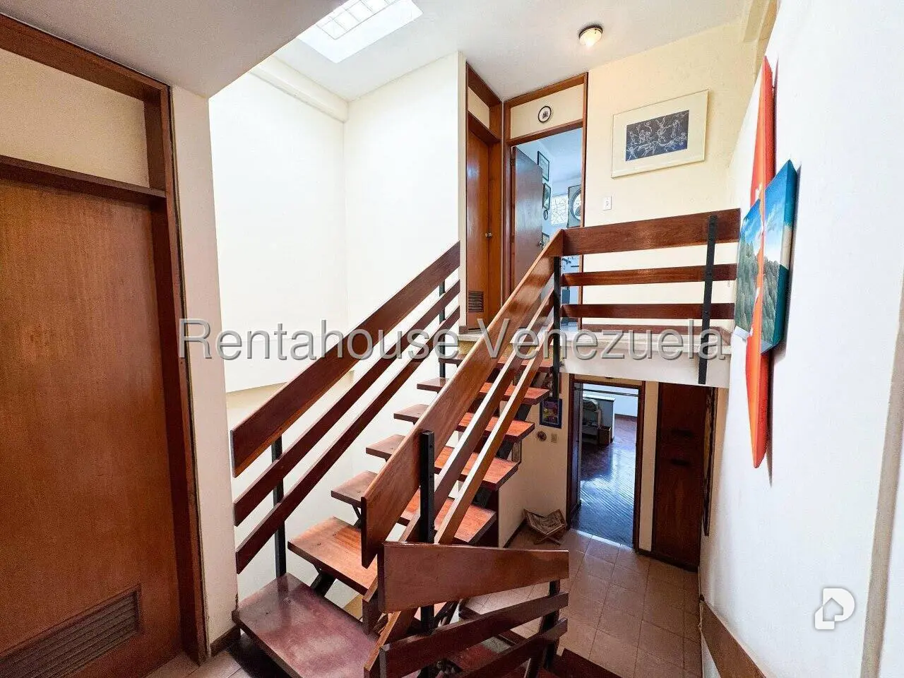 Casa en San Bernardino, Caracas – 76