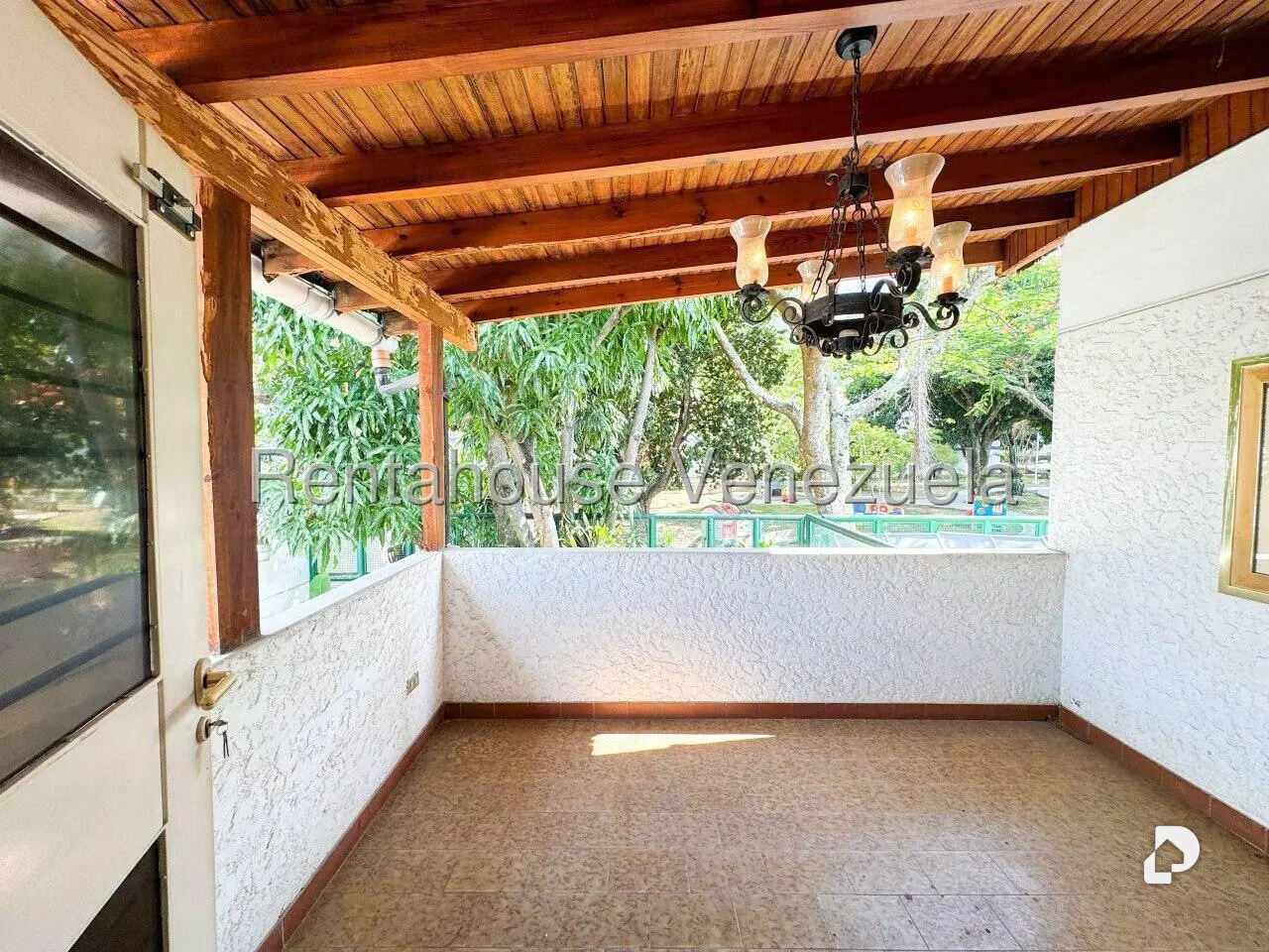 Casa en San Bernardino, Caracas – 54