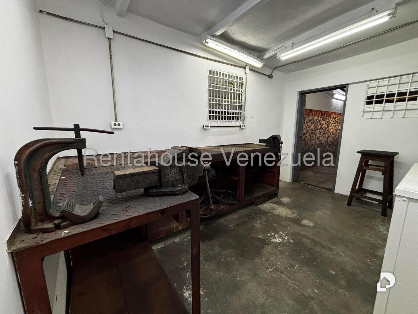 Local comercial en Los Caobos, Caracas – 30