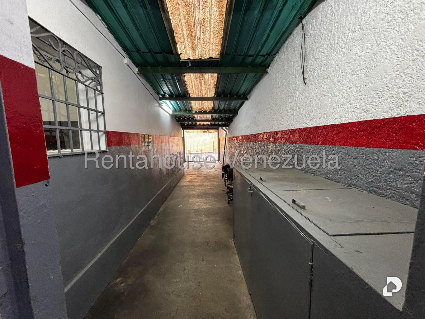 Local comercial en Los Caobos, Caracas – 28
