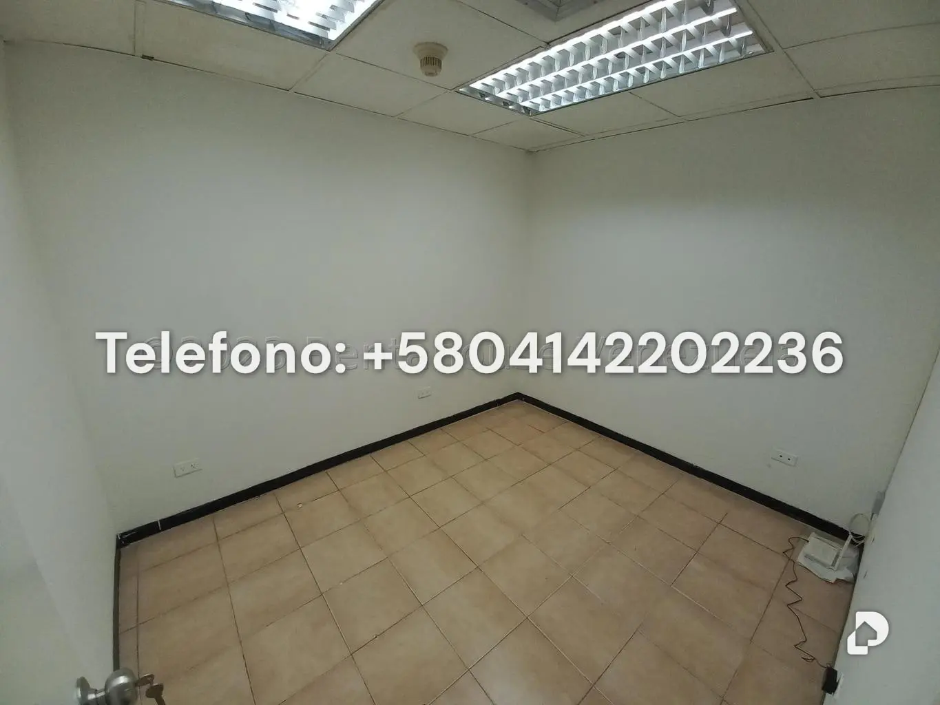Oficina en Las Mercedes, Caracas – 12