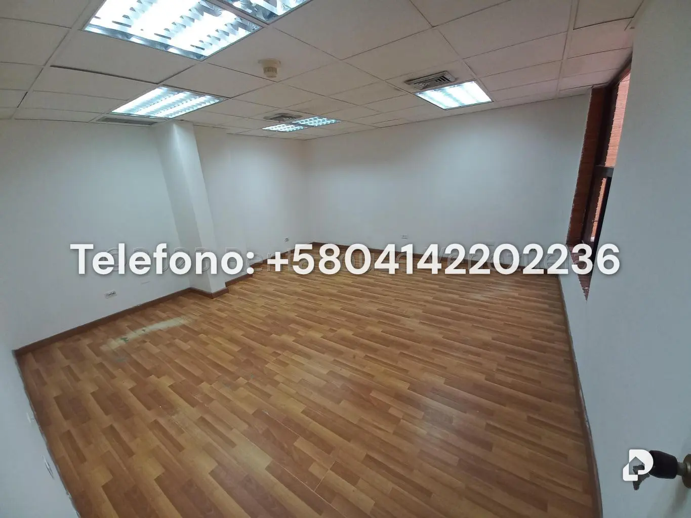 Oficina en Las Mercedes, Caracas – 11