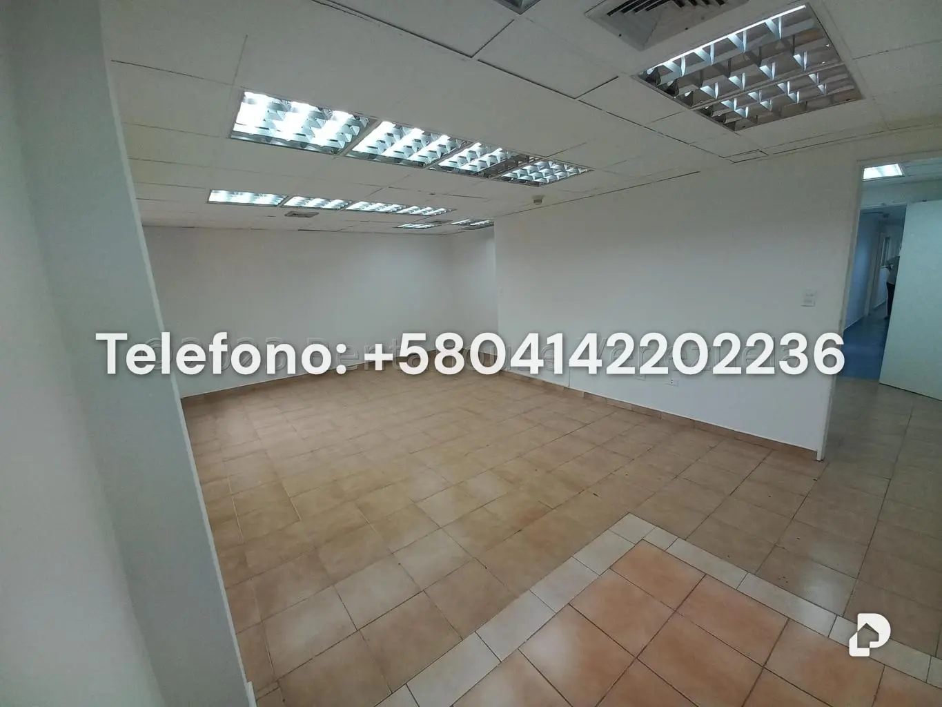 Oficina en Las Mercedes, Caracas – 25