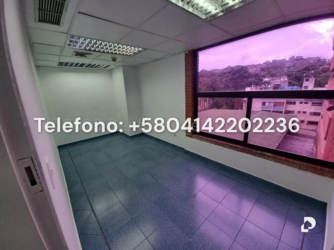 Oficina en Las Mercedes, Caracas – 22