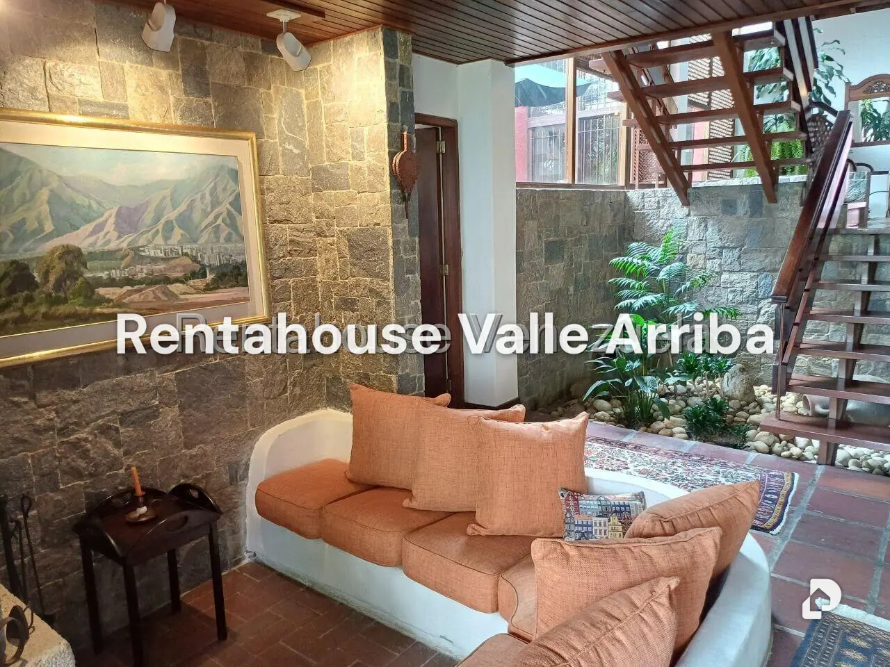 House in La Lagunita Country Club, Caracas – 20