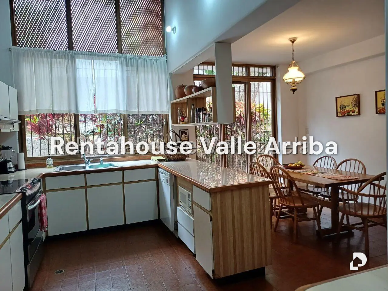 House in La Lagunita Country Club, Caracas – 4