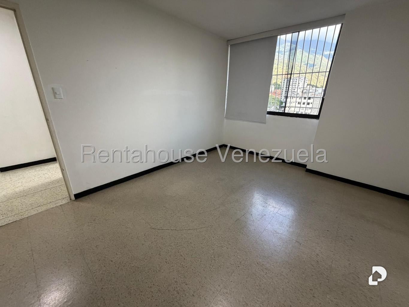 Apartamento en Las Palmas, Caracas – 18