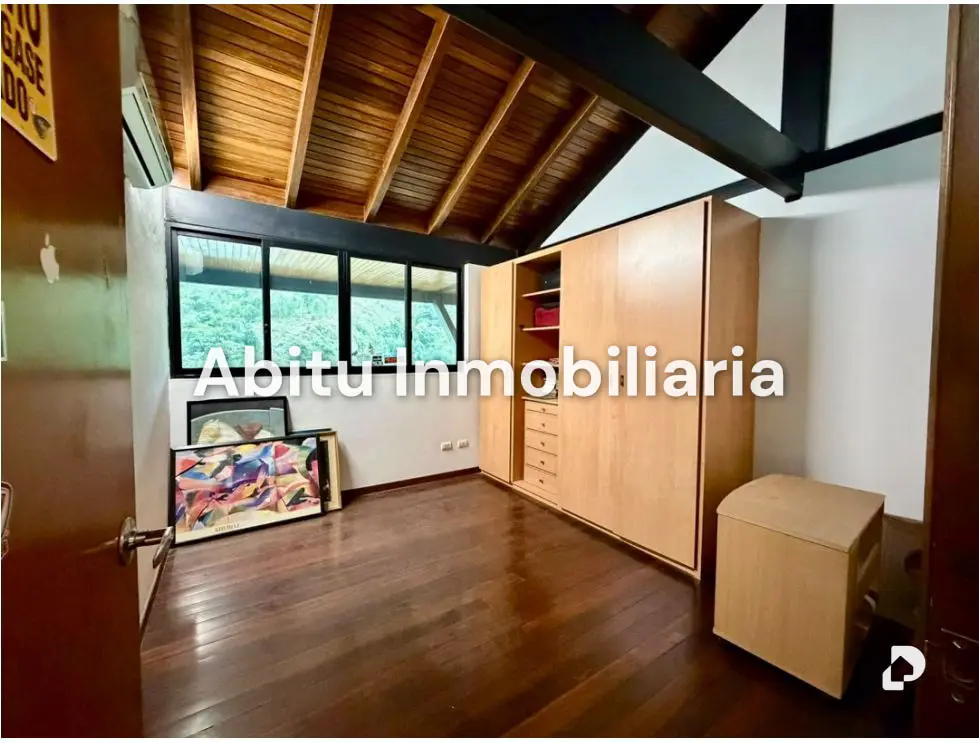 Casa en La Boyera, Caracas – 11