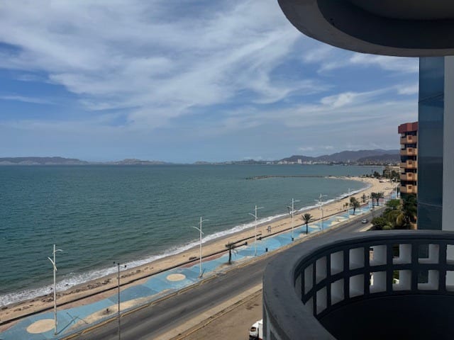 Apartamento en Rómulo Gallegos, Lechería - 1