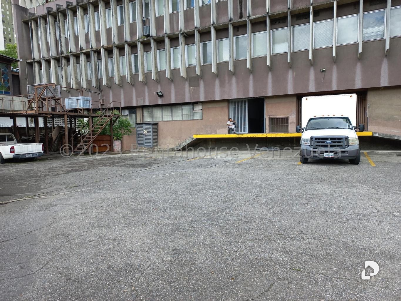 Galpón en Macaracuay, Caracas – 12