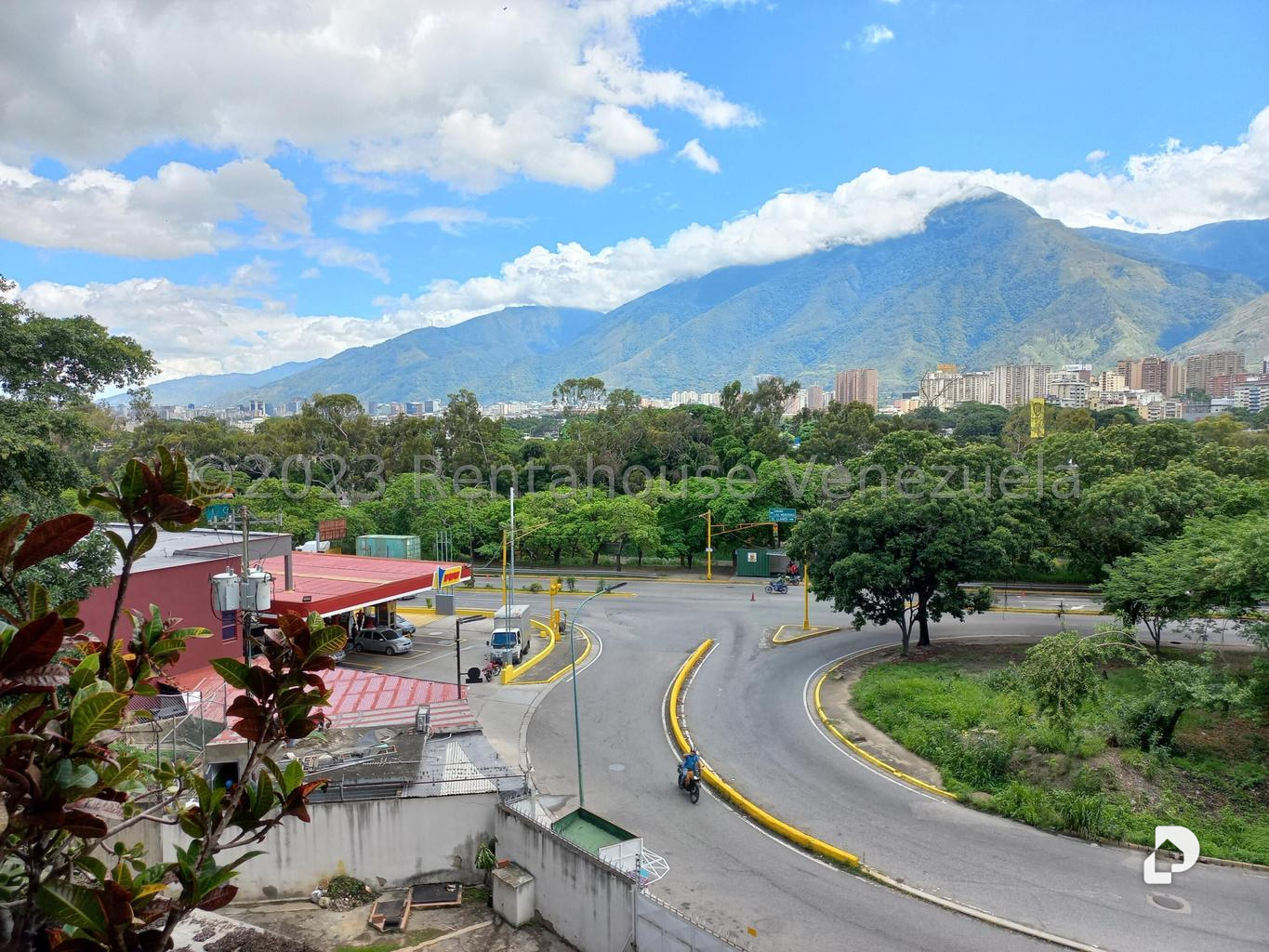 Galpón en Macaracuay, Caracas – 28
