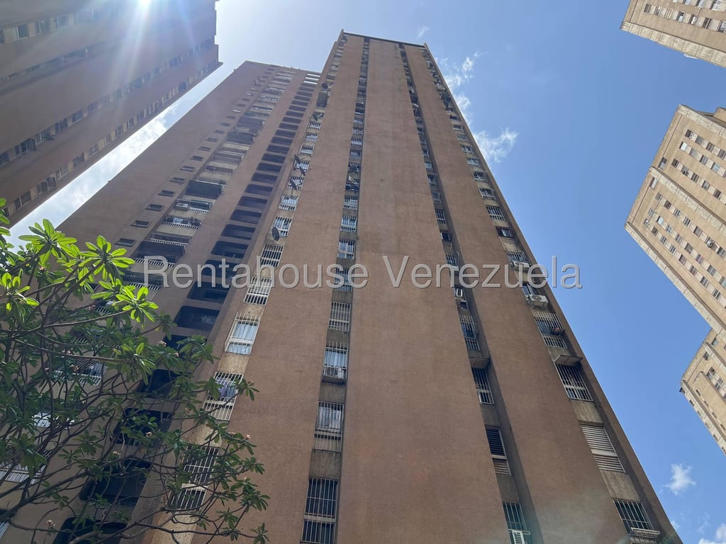 Apartamento en El Paraíso, Caracas - 1