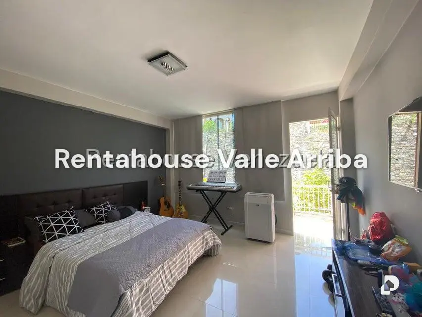Casa en El Hatillo, Caracas – 29