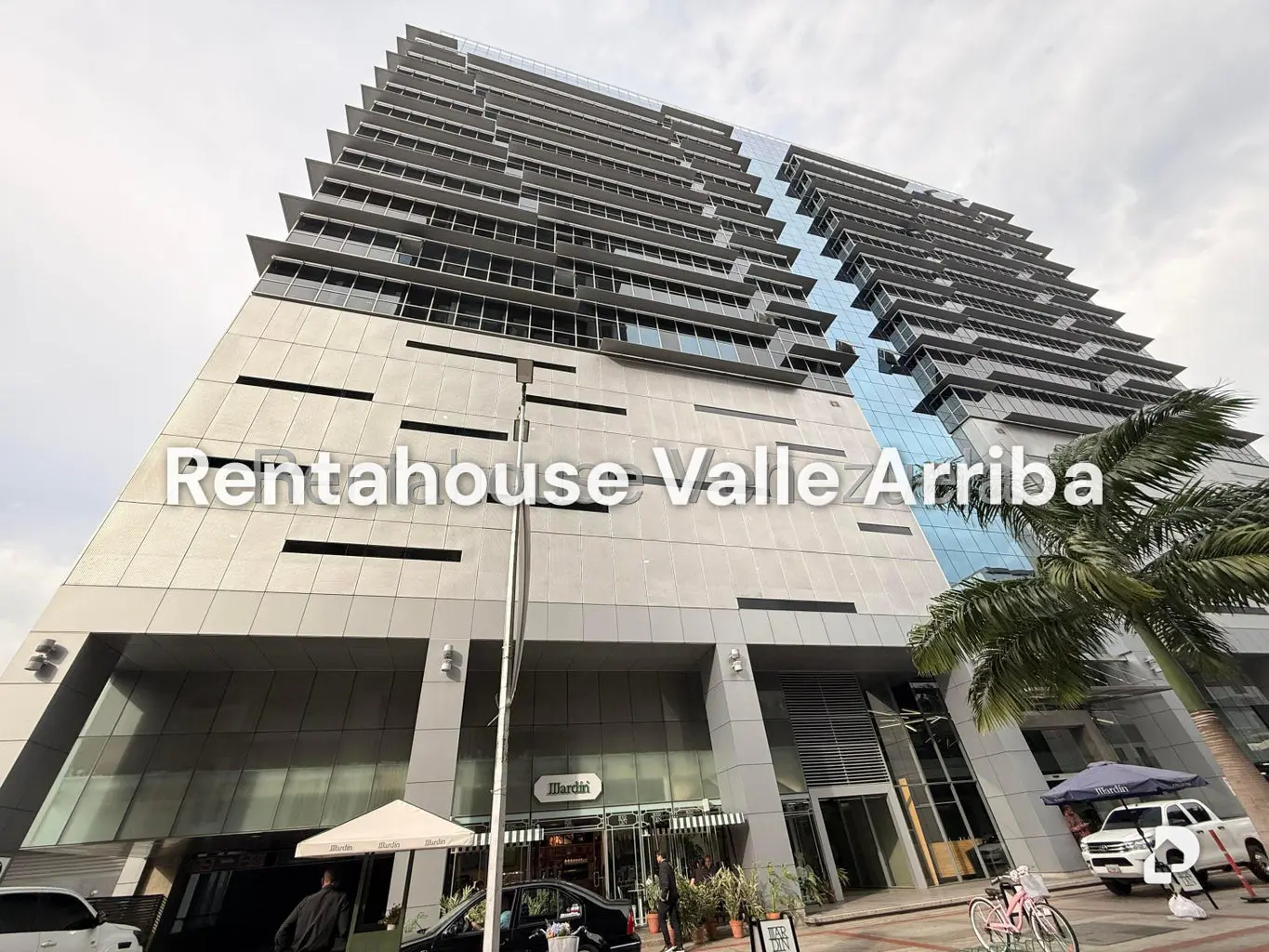 Office in Las Mercedes, Caracas – 1