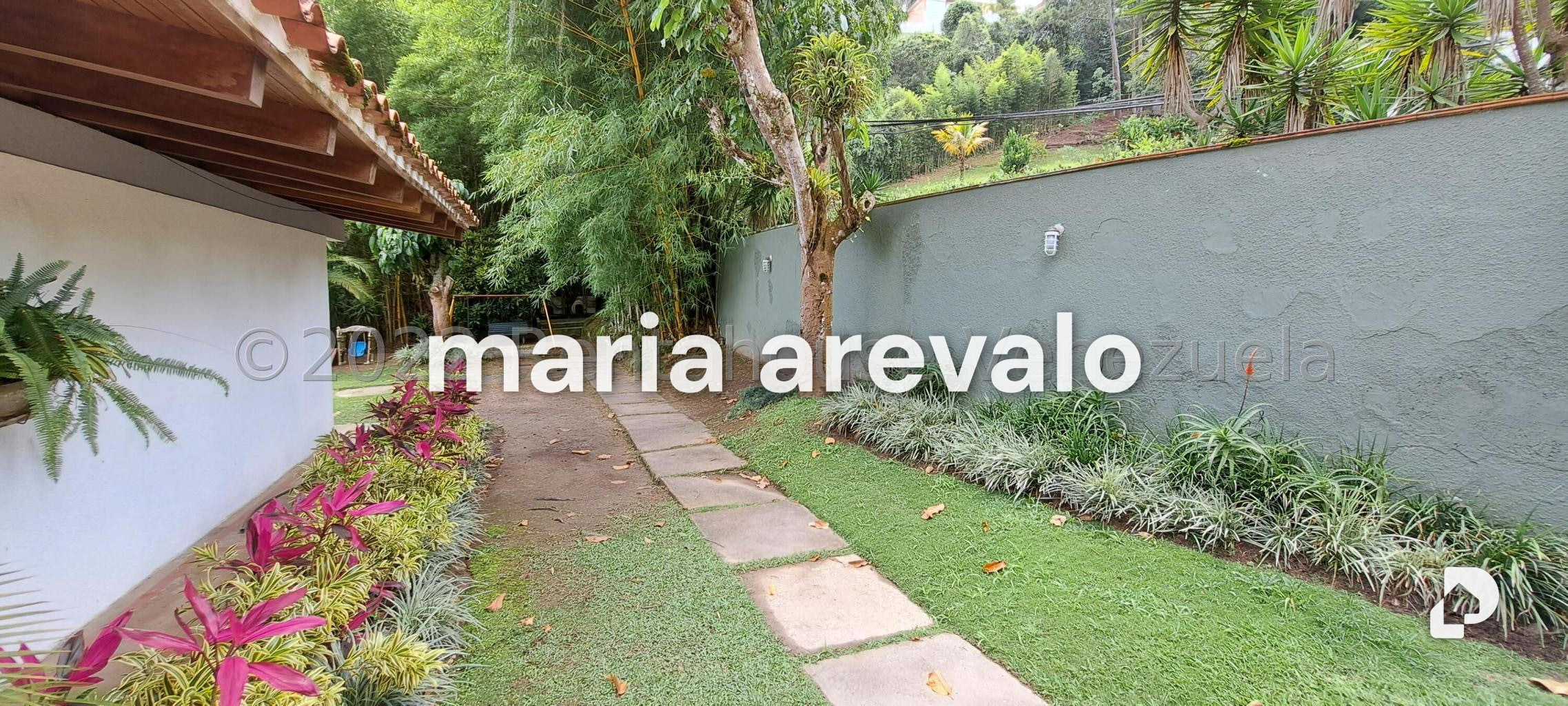 Casa en Alto Hatillo, Caracas – 16