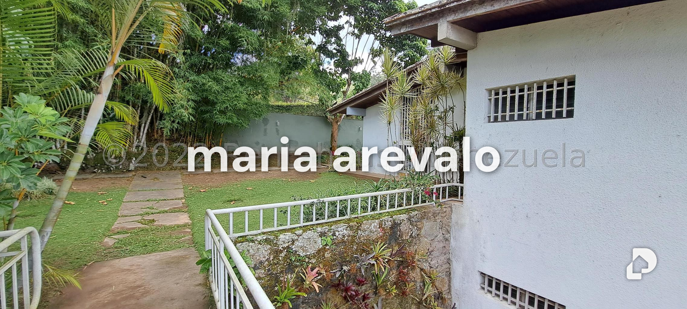 Casa en Alto Hatillo, Caracas – 30