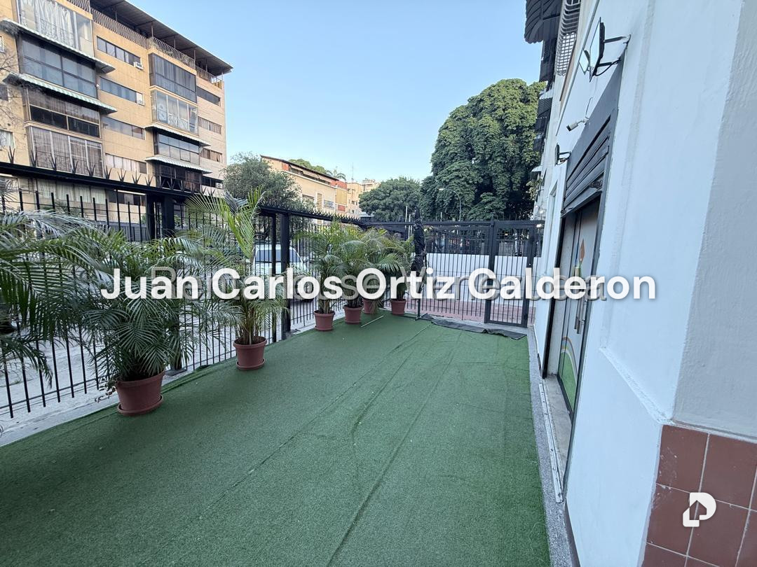 Local comercial en Santa Mónica, Caracas – 28