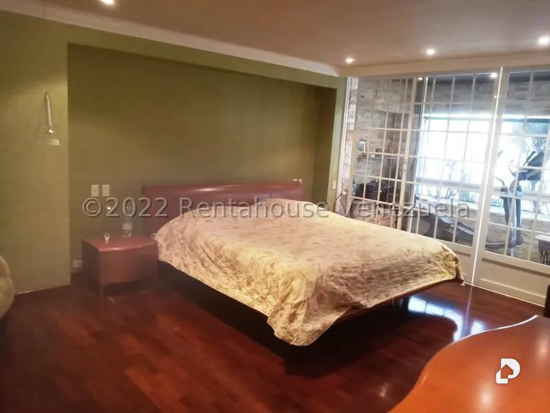 Apartamento en Santa Eduvigis, Caracas – 24