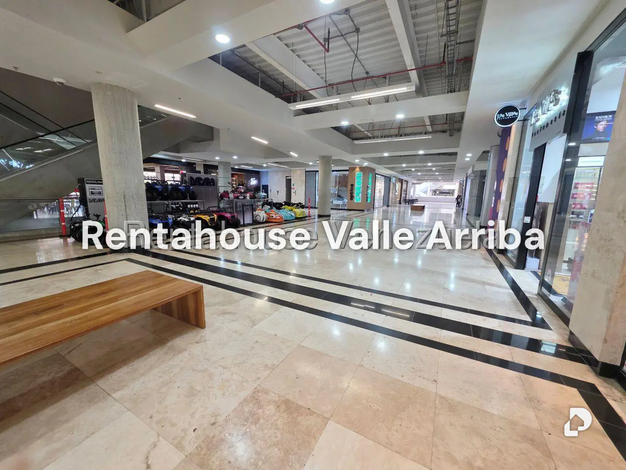 Local comercial en Cerro Verde, Caracas – 14