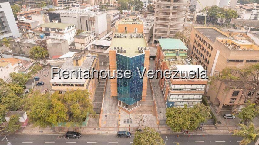 Local comercial en Las Mercedes, Caracas - 1
