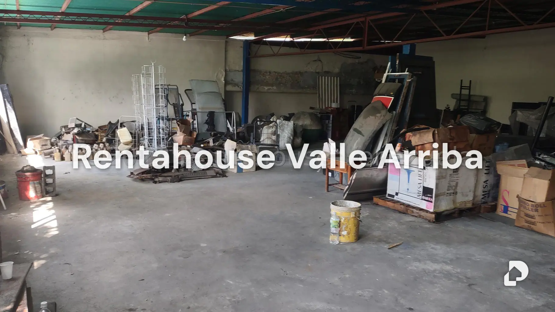 Local comercial en Montecristo, Caracas – 24