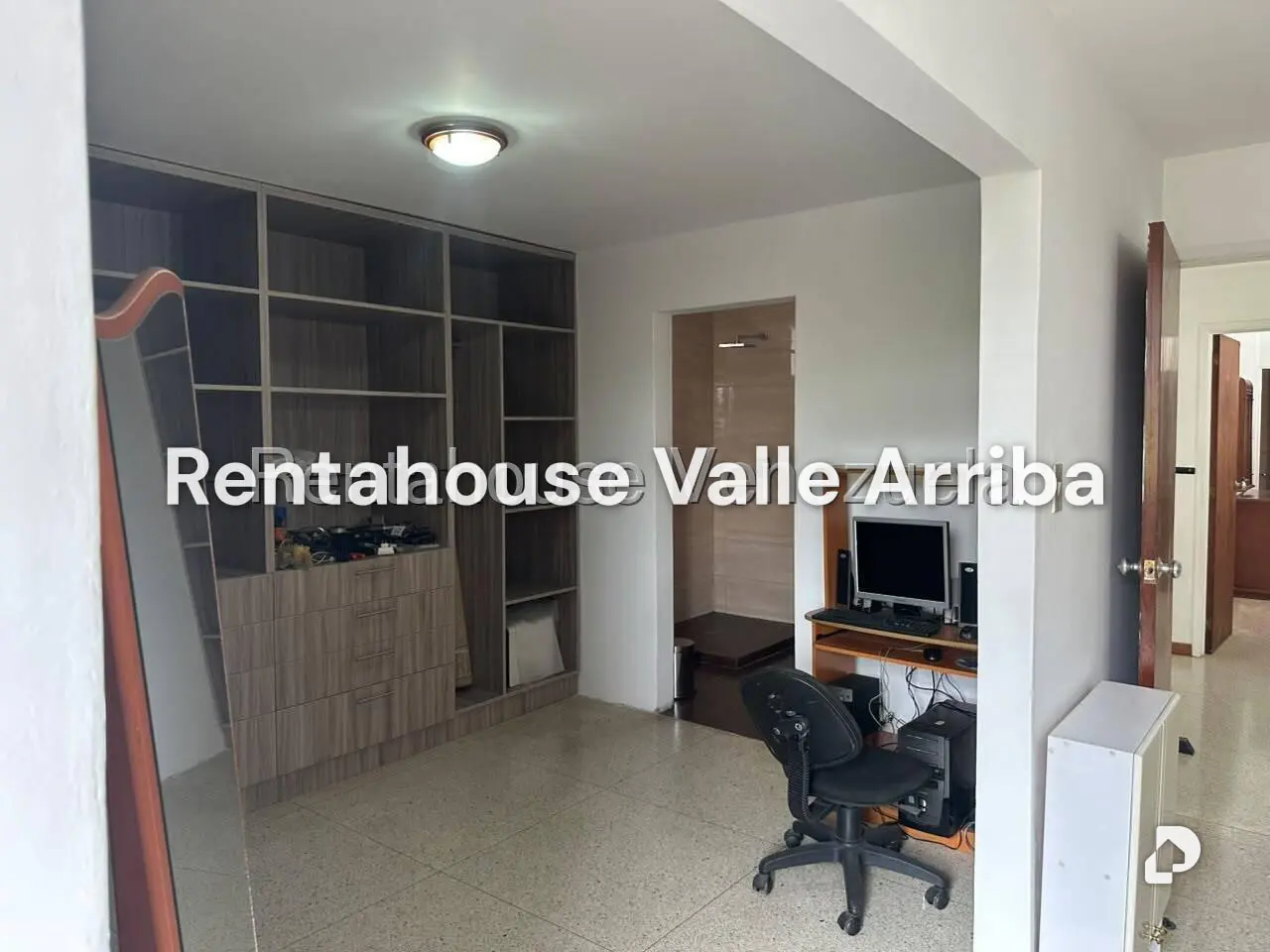 Casa en Alta Florida, Caracas – 23