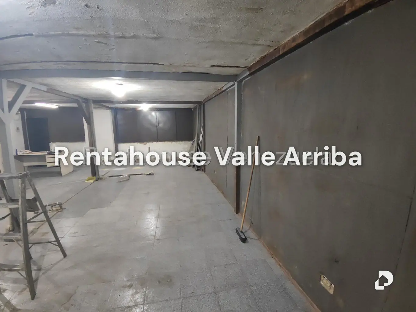 Local comercial en Parroquia Altagracia, Caracas – 17