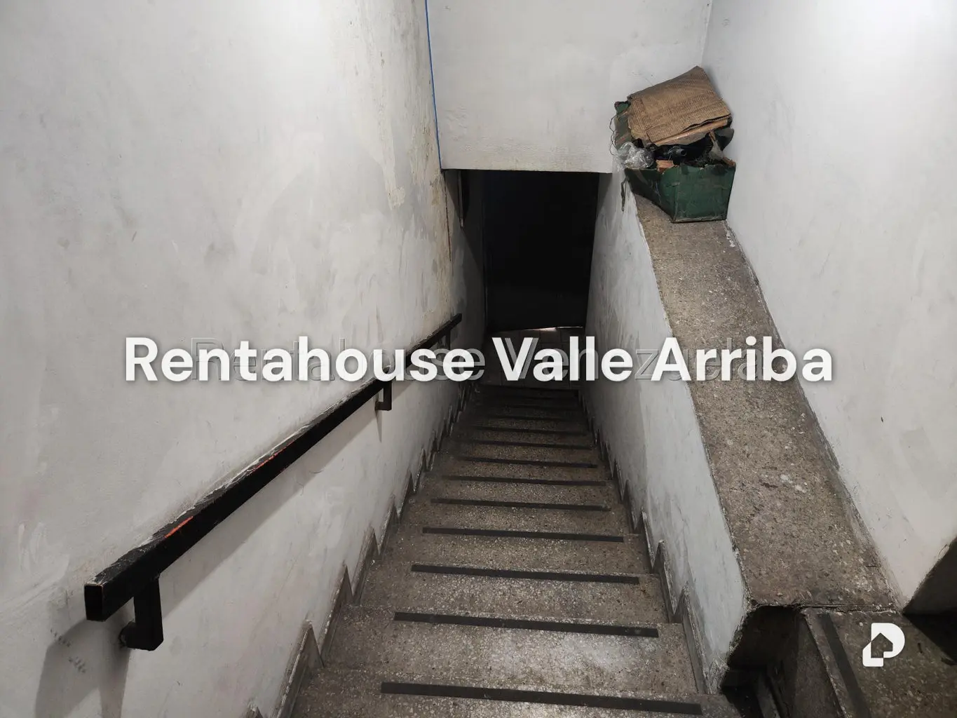 Local comercial en Parroquia Altagracia, Caracas – 8