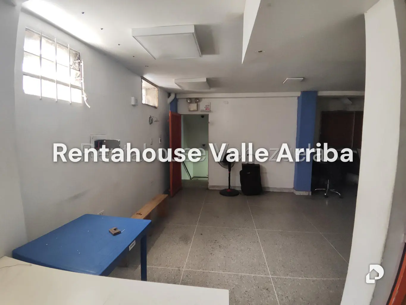 Local comercial en Parroquia Altagracia, Caracas – 15
