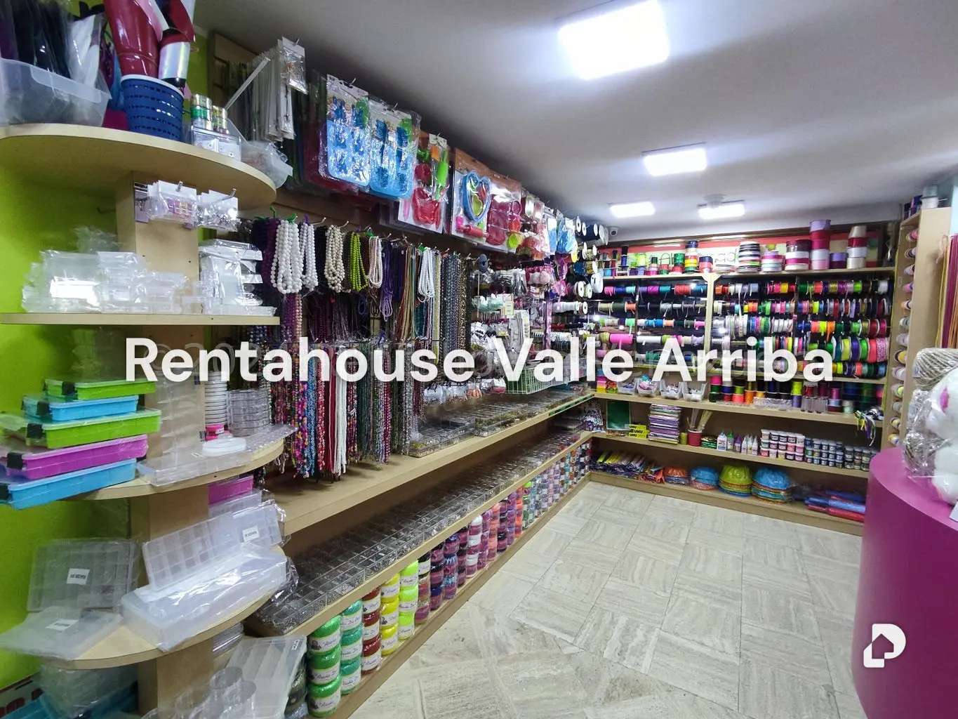 Local comercial en Chuao, Caracas