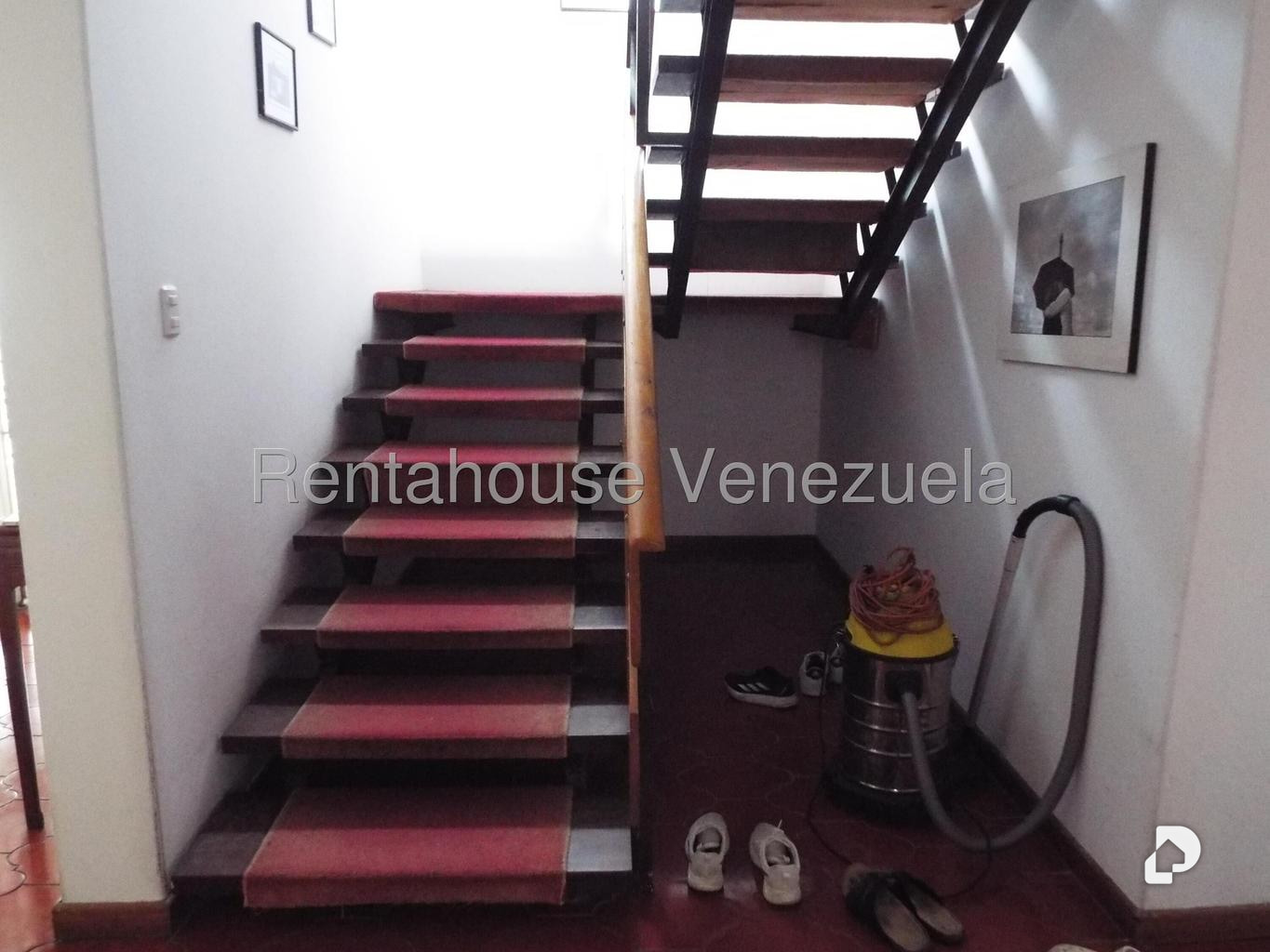 Casa en Lomas De La Trinidad, Caracas – 17