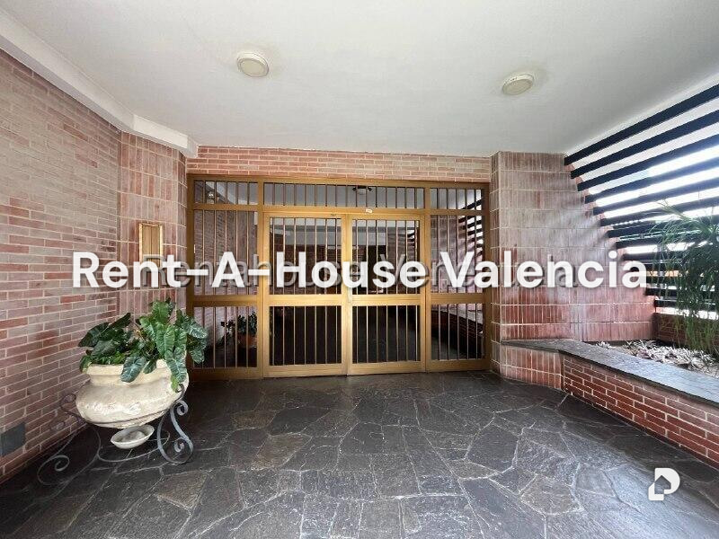 Apartamento en Guaparo, Valencia – 1