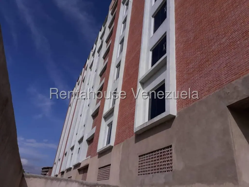 Oficina en Buenaventura, Guatire - 1