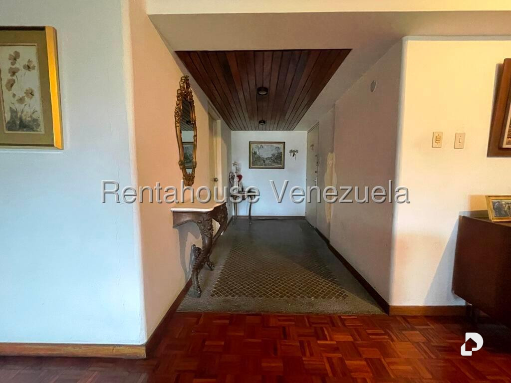 Apartamento en Colinas de La California, Caracas – 2