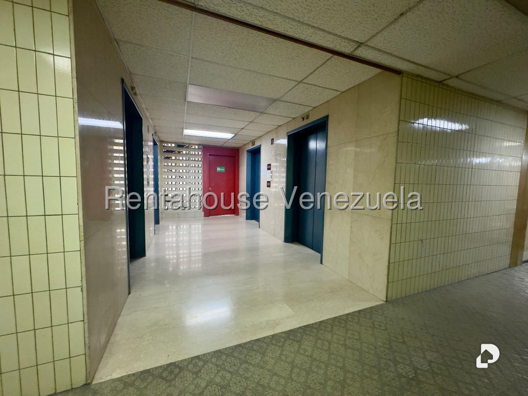 Oficina en Parroquia Catedral, Caracas – 18