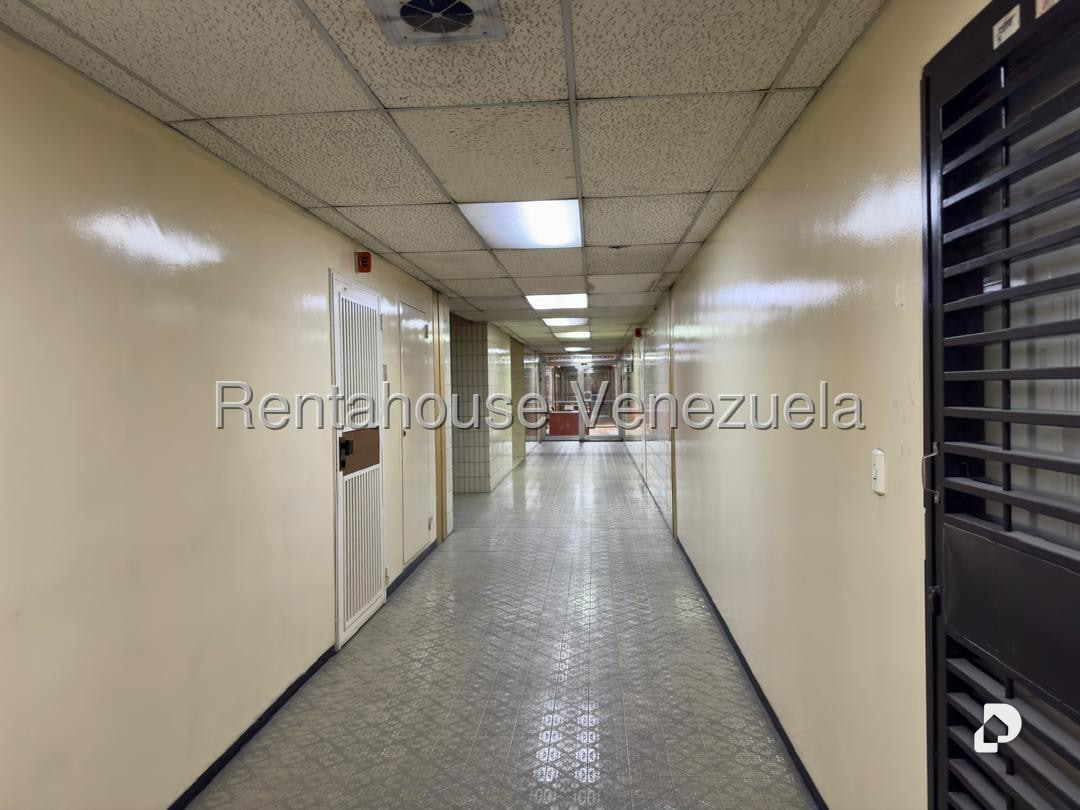 Oficina en Parroquia Catedral, Caracas – 17