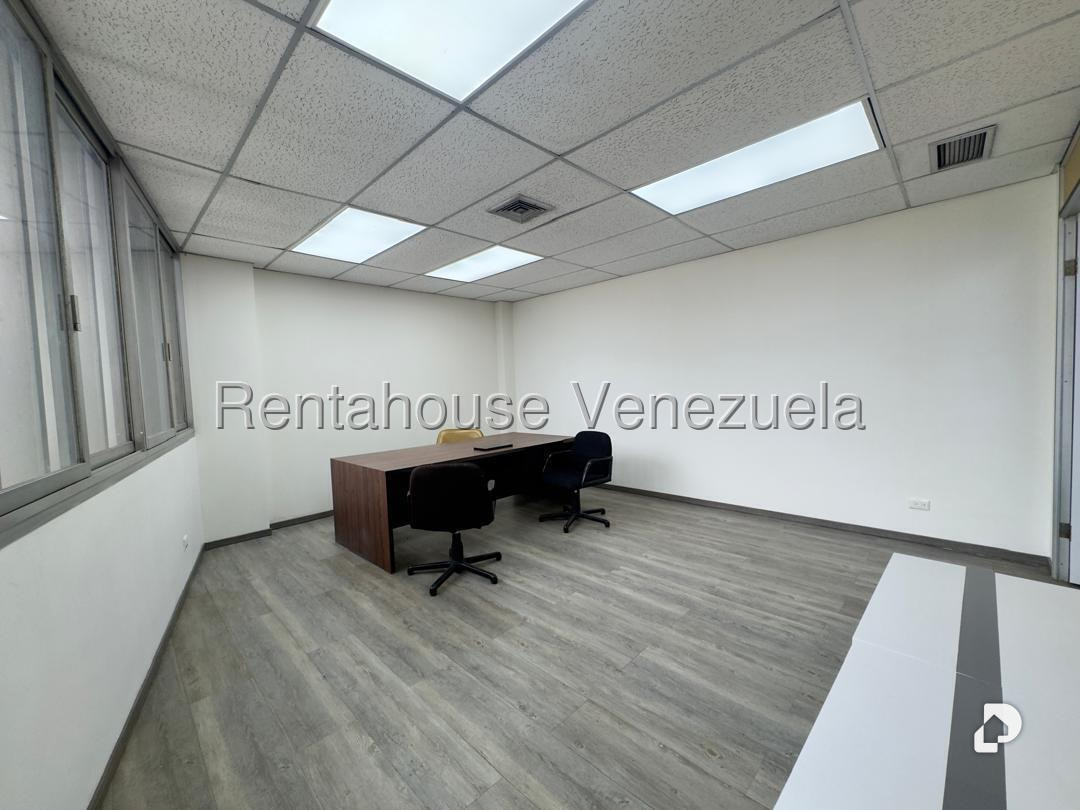 Oficina en Parroquia Catedral, Caracas – 8