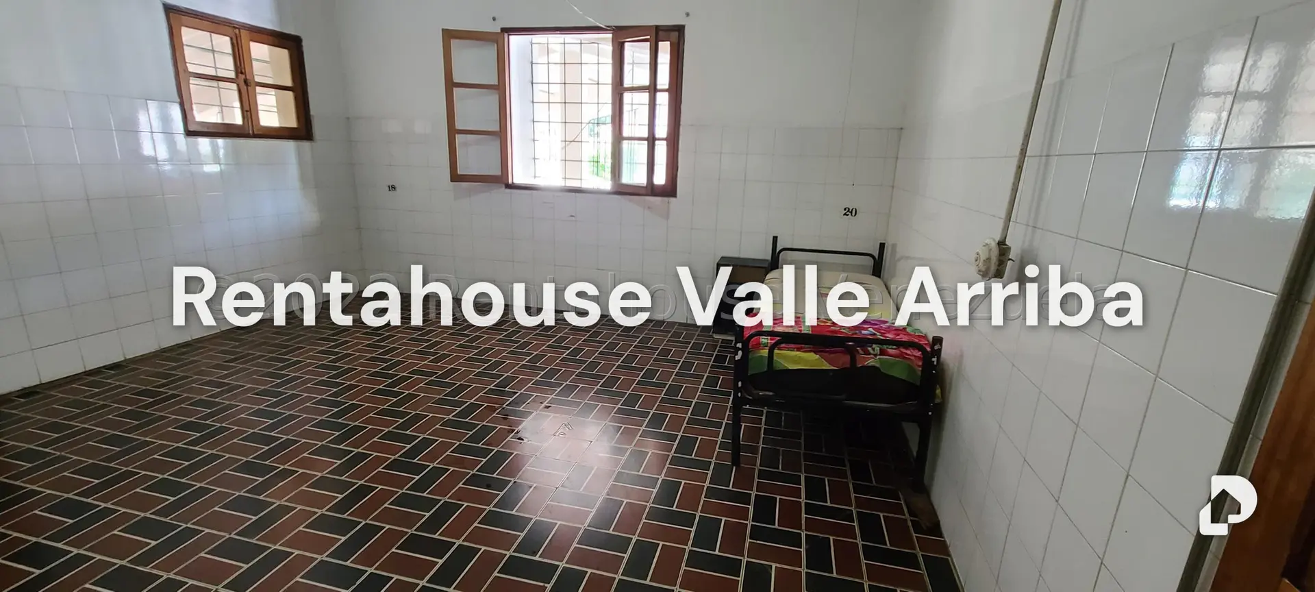 Local comercial en El Paraíso, Caracas – 26