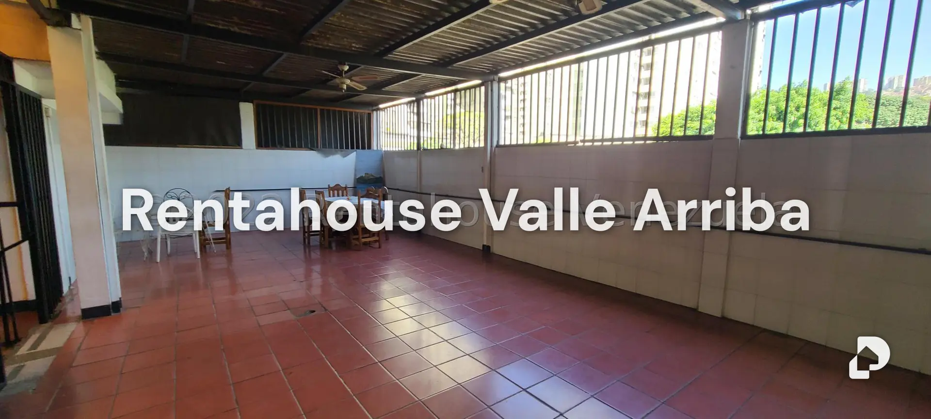 Local comercial en El Paraíso, Caracas – 24