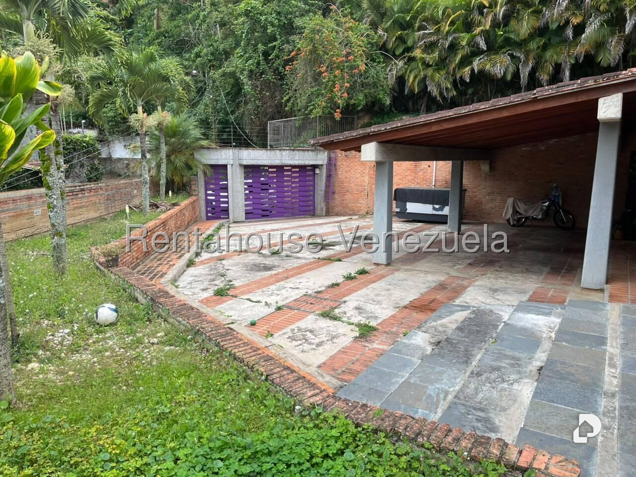 Casa en El Hatillo, Caracas – 30