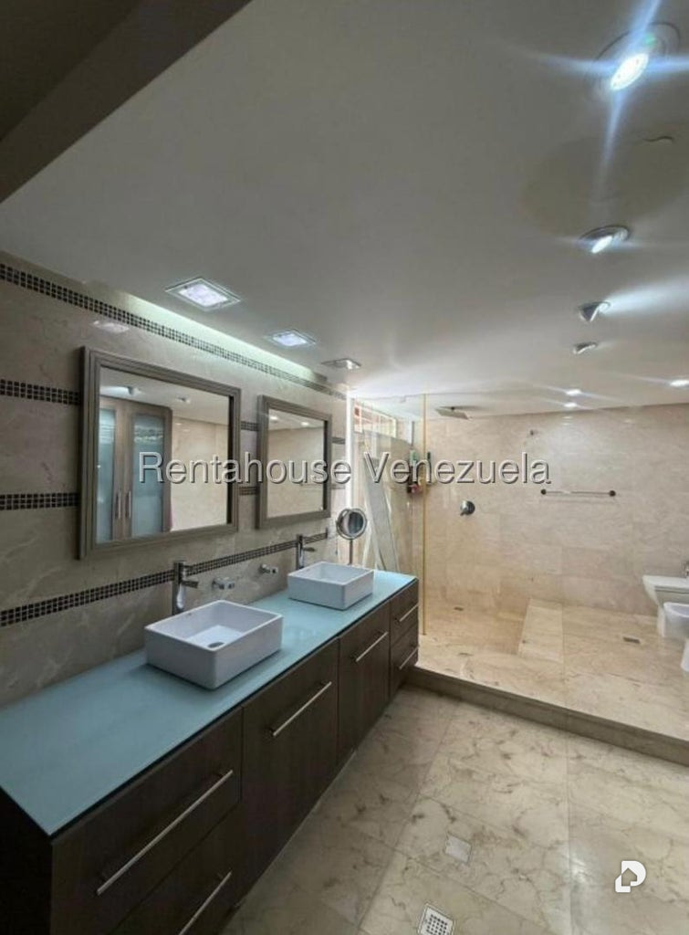 Casa en El Hatillo, Caracas – 21