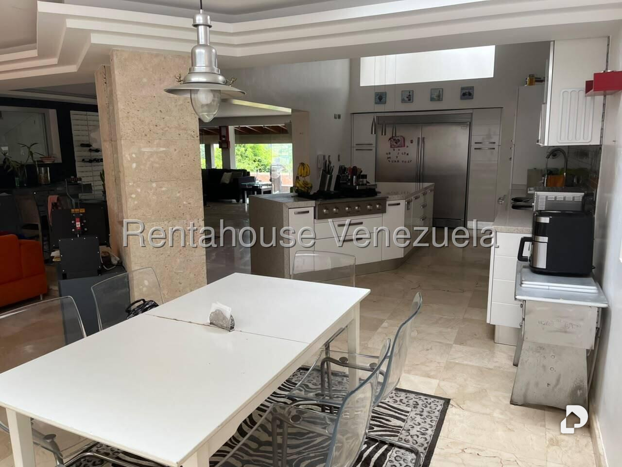 Casa en El Hatillo, Caracas – 13